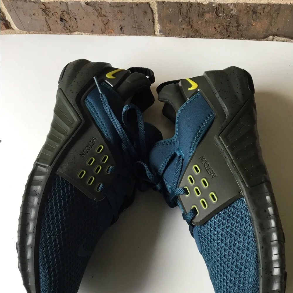 Nike breathable teal
